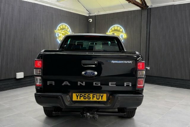 Ford Ranger 3.2 Wildtrak 4X4 Dcb Tdci 197 Bhp YP66FUY Black #5