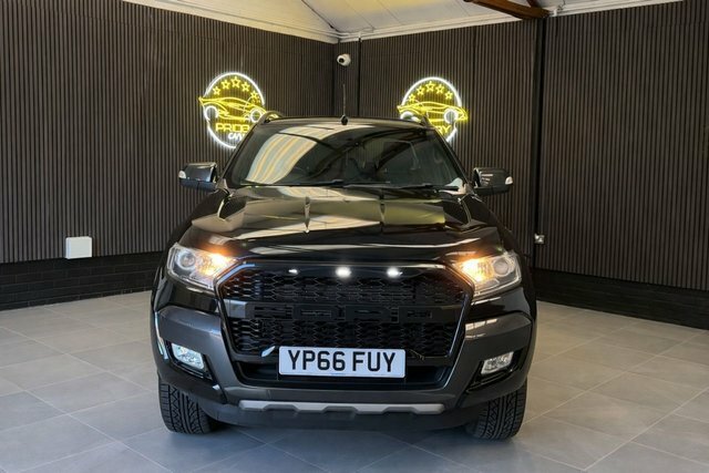 Ford Ranger 3.2 Wildtrak 4X4 Dcb Tdci 197 Bhp YP66FUY Black #4