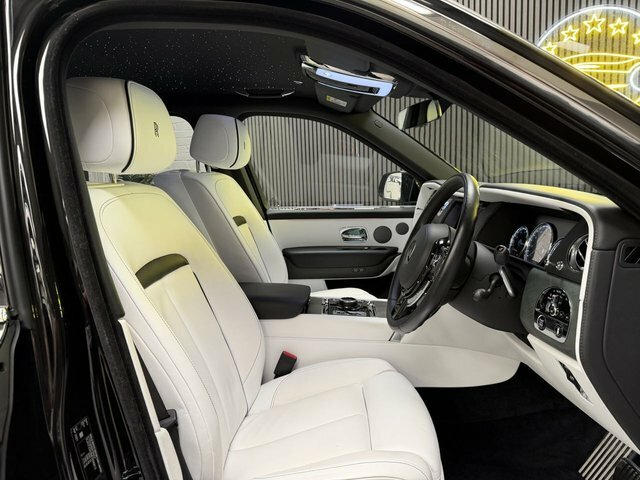 Rolls-Royce Cullinan Black Badge Grey #9