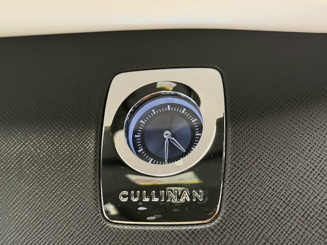 Rolls-Royce Cullinan Black Badge Grey #22