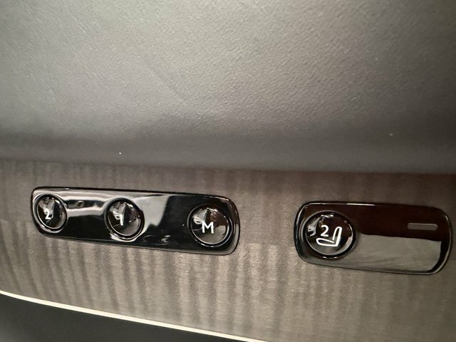 Rolls-Royce Cullinan Black Badge Grey #24