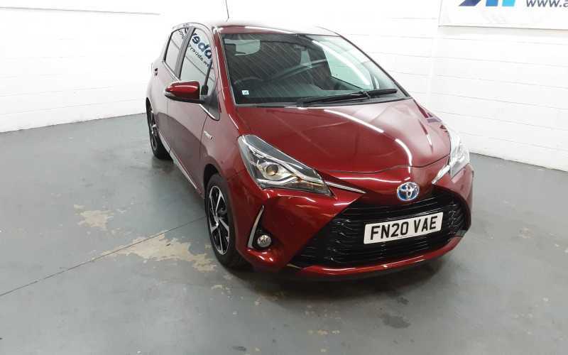 Toyota Yaris Excel 1.5 Vvt-i Hev Excel Cvt - 2020 Red