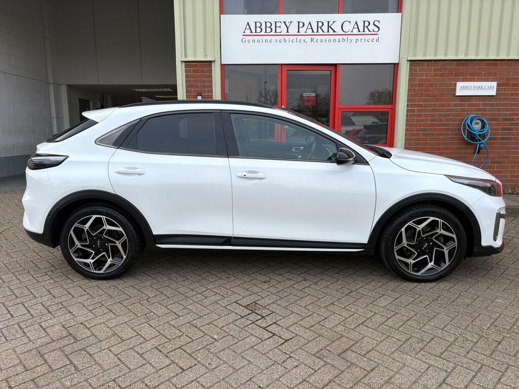 Kia Xceed Suv 1.5 T-gdi Gt-line S Euro 6 Ss 202323 CE23KLP White #2