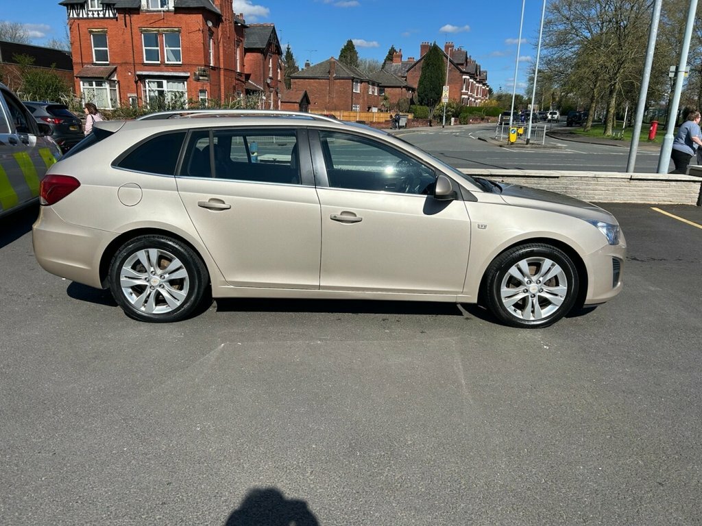 Chevrolet Cruze 1.7L Ltz Beige