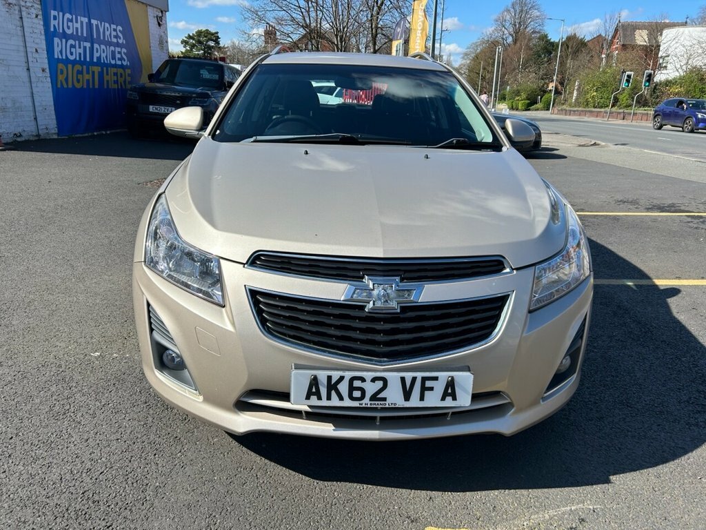 Chevrolet Cruze 1.7L Ltz Beige #3