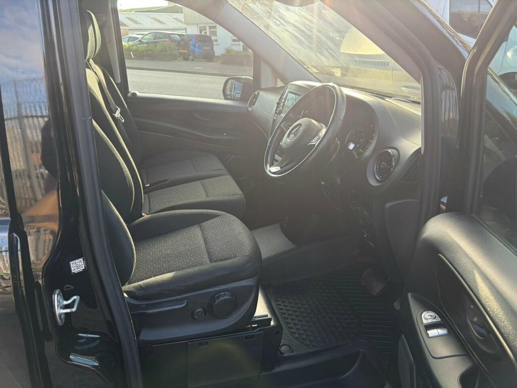 Mercedes-Benz Vito 2L Premium LN71UHJ Black #2