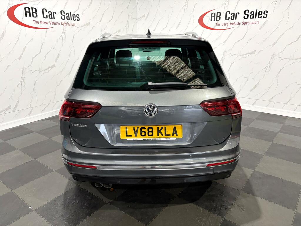 Volkswagen Tiguan 2.0 Tdi R-line Dsg Euro 6 Ss LV68KLA Grey #3