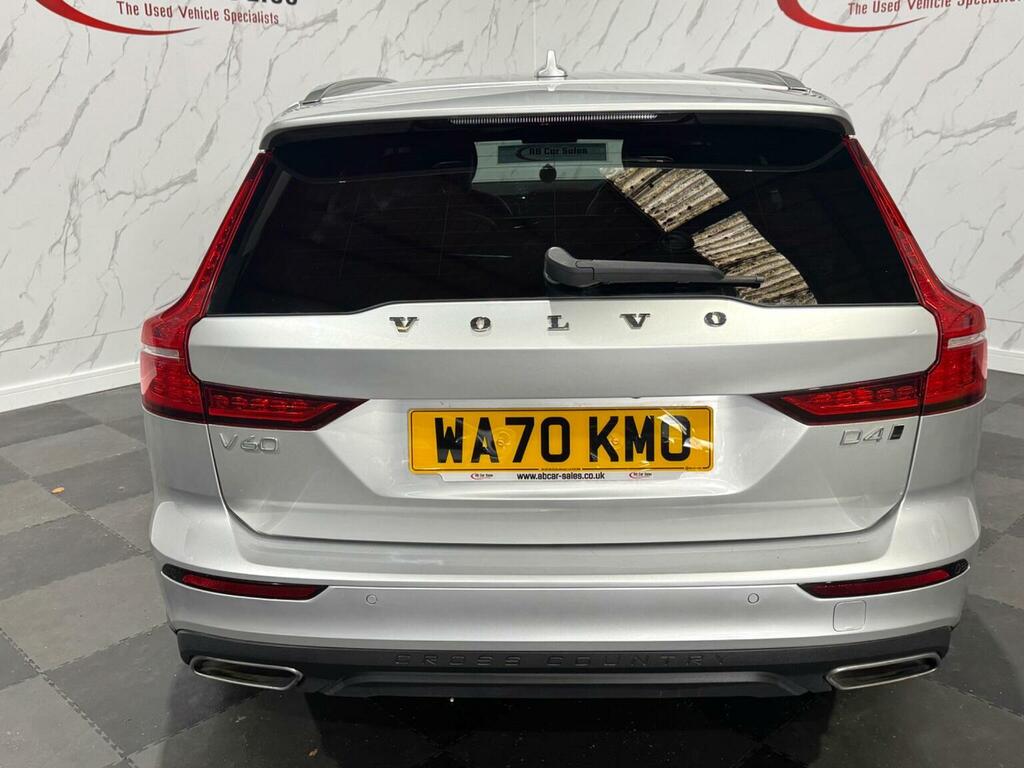 Volvo V60 Cross Country 2.0 D4 Plus Awd Euro 6 Ss Silver #3