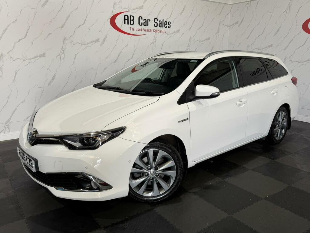 Toyota Auris 1.8 Vvt-h Excel Touring Sports Cvt Euro 6 Ss White