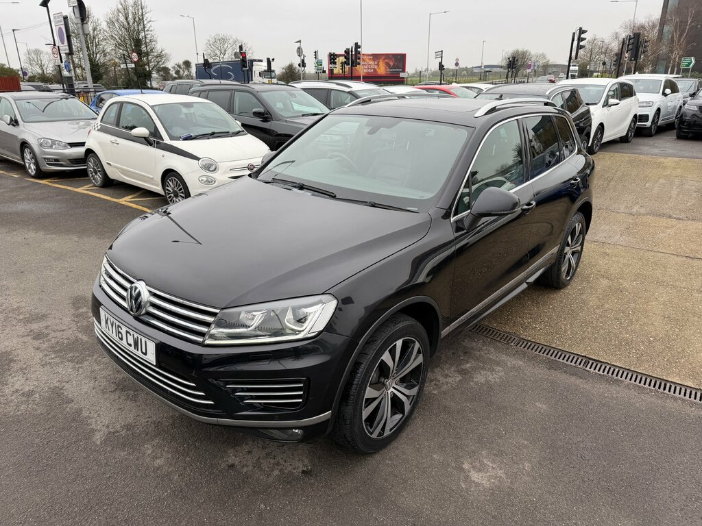 Volkswagen Touareg 3.0 Tdi V6 Bluemotion Tech R-line Suv T Black #2