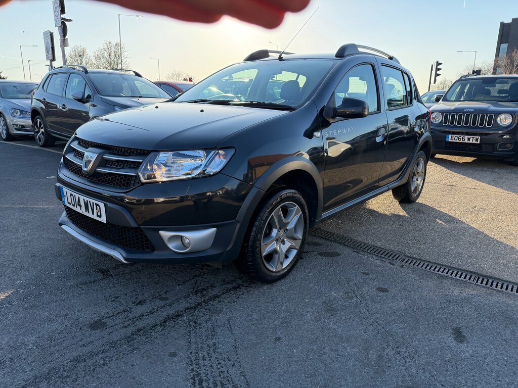Dacia Sandero Stepway 1.5 Dci Laureate Hatchback Euro LO14WVD Black #3