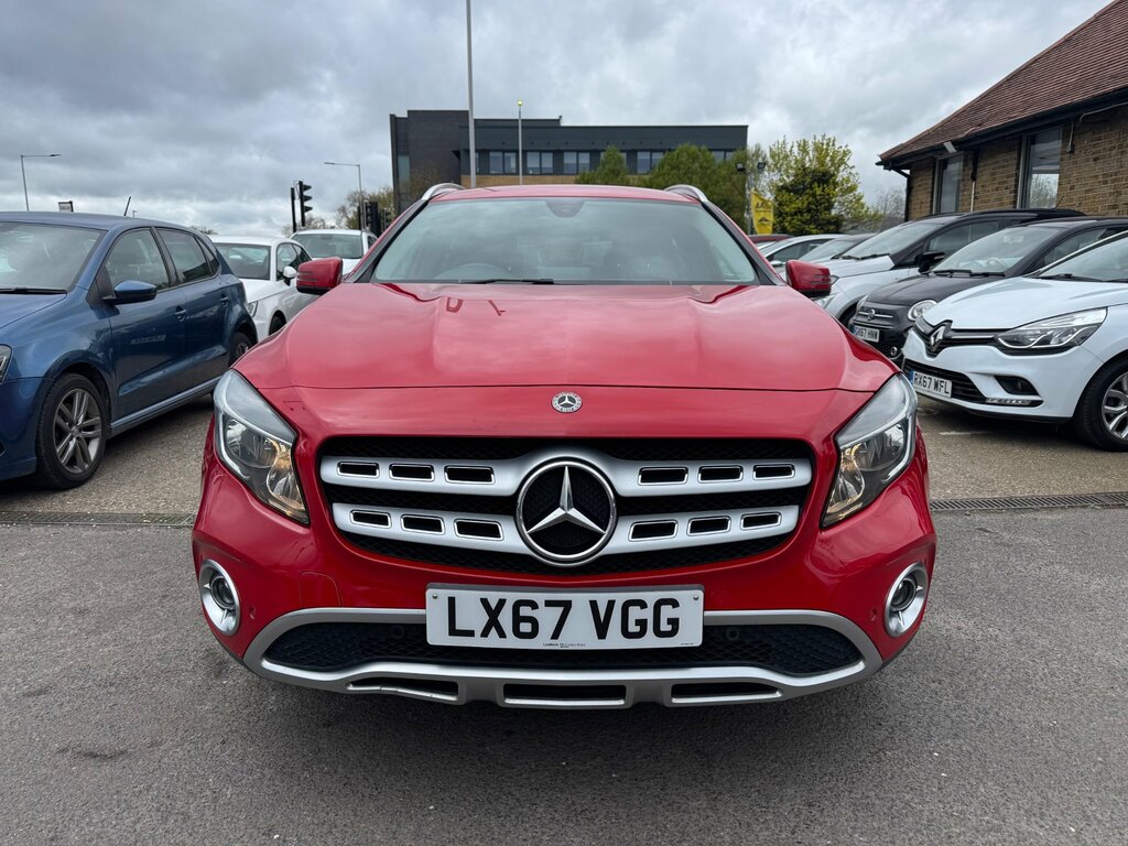 Mercedes-Benz GLA Class 1.6 Gla200 Sport Executive Suv 7G-dct LX67VGG Red #4