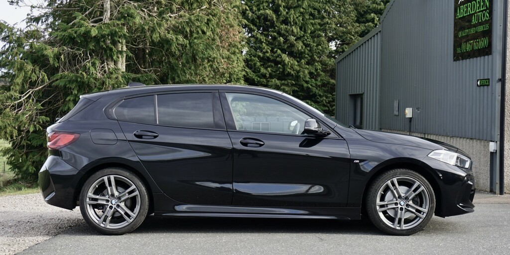 BMW 1 Series Hatchback 1.5 118I M Sport 201969 Black #4