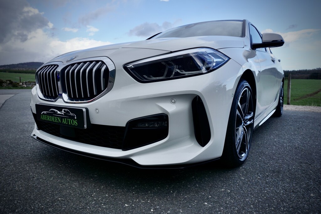 BMW 1 Series Hatchback 1.5 118I M Sport 202272 SW72DYA White #4