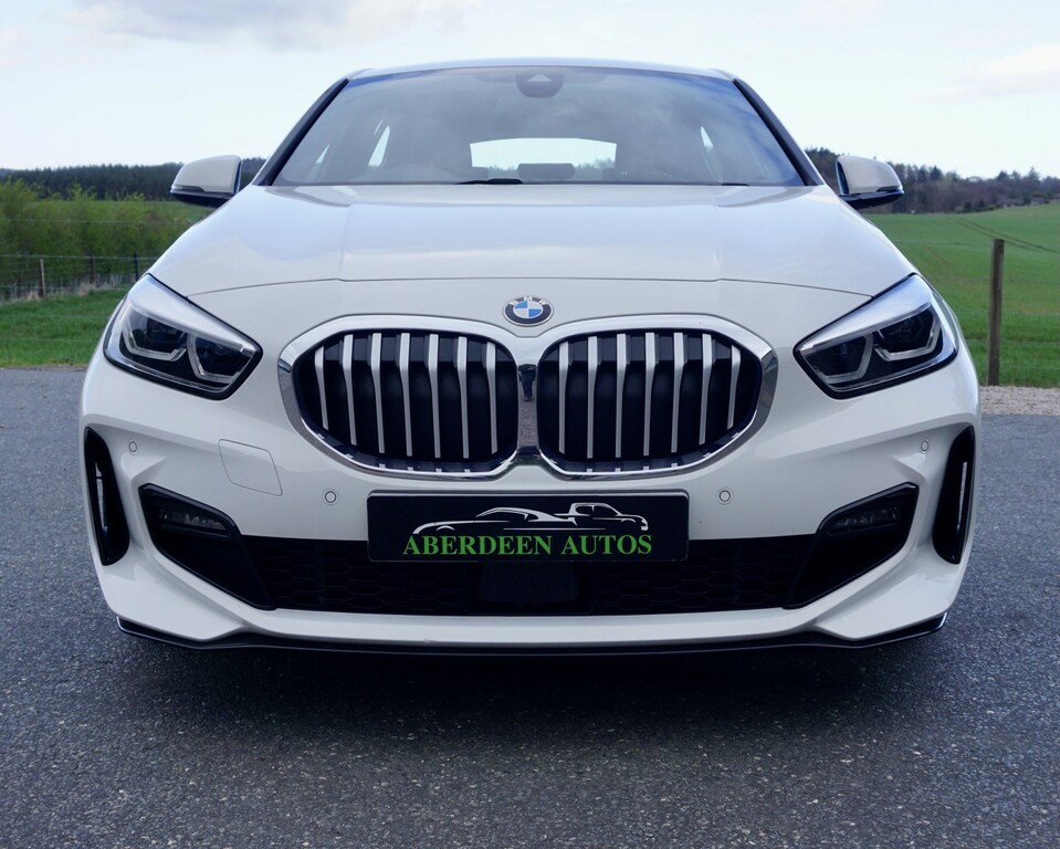 BMW 1 Series Hatchback 1.5 118I M Sport 202272 SW72DYA White #2