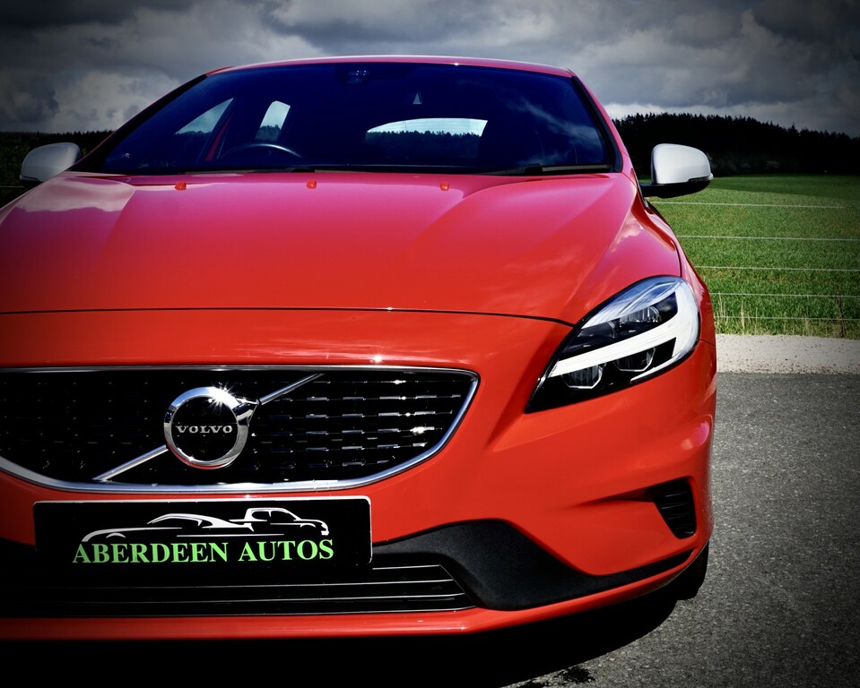 Volvo V40 2.0 R-design T2 Red #5