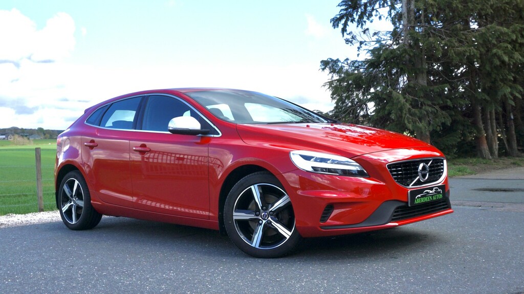 Volvo V40 2.0 R-design T2 Red