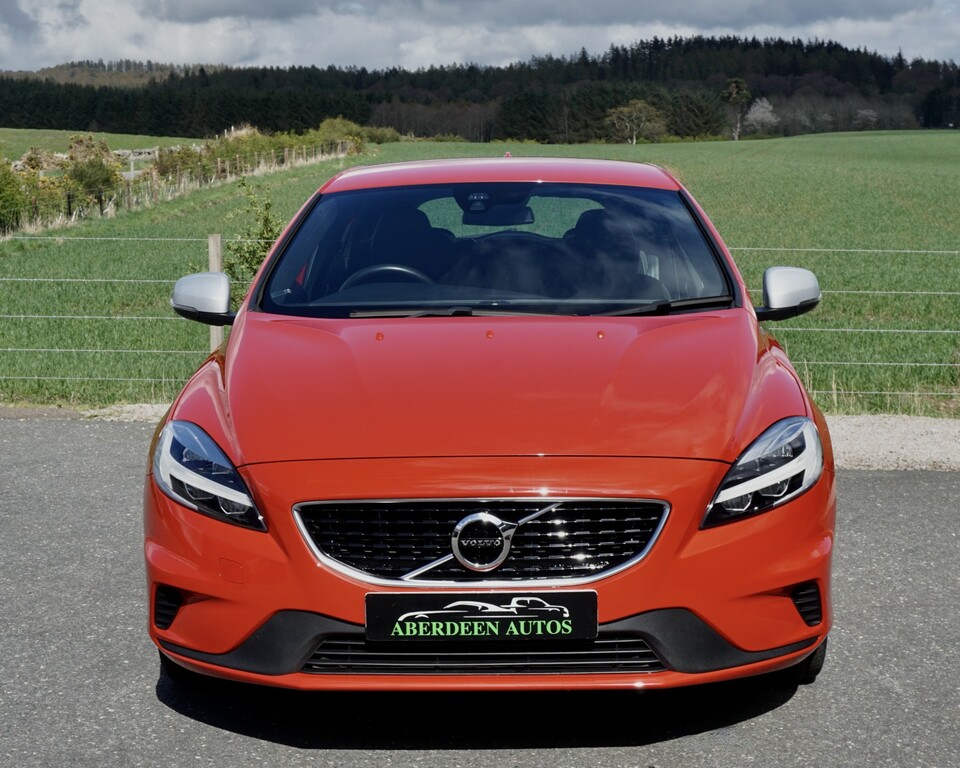 Volvo V40 2.0 R-design T2 Red #2