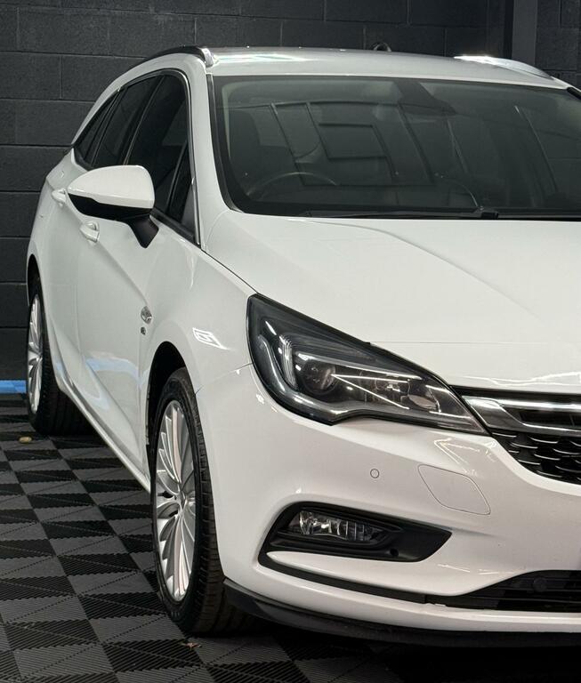 Vauxhall Astra Elite Nav FY66TUH White #4