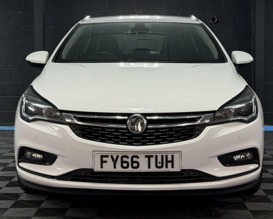 Vauxhall Astra Elite Nav FY66TUH White #6