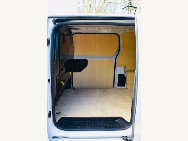 Vauxhall Vivaro Panel Van 1.5 Turbo D 2900 Pro L1 H1 Euro 6 S S DY73OFZ White #5