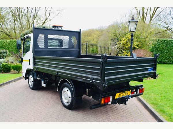 Isuzu Tipper N35.125se Tipper LP23ZYD White #4