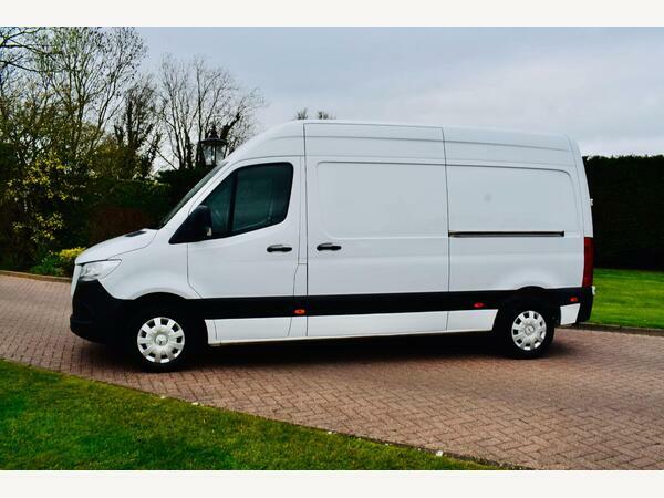 Mercedes-Benz Sprinter Panel Van 2.0 315 Cdi Premium Fwd L2 H2 Euro 6 S WR22TGX White #2
