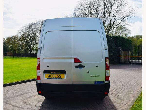 Renault Master Panel Van 2.3 Dci 35 Business Fwd Lwb Medium Roof HN23GYZ Grey #5