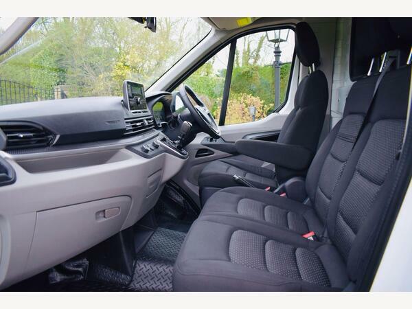 Maxus Deliver 9 Luton 2.0 D20 Twin Curtain Side Rwd L3 YS71MHL #2