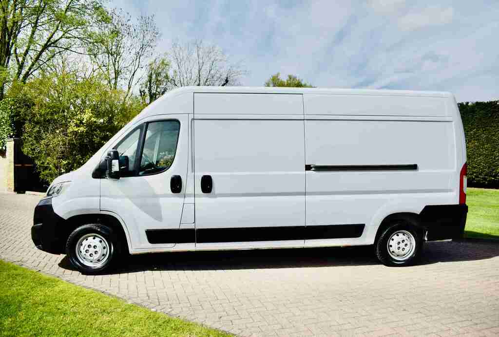 Citroen Relay Panel Van 2.2 Bluehdi 35 Enterprise L3 High Roof E LJ72PYN White #2