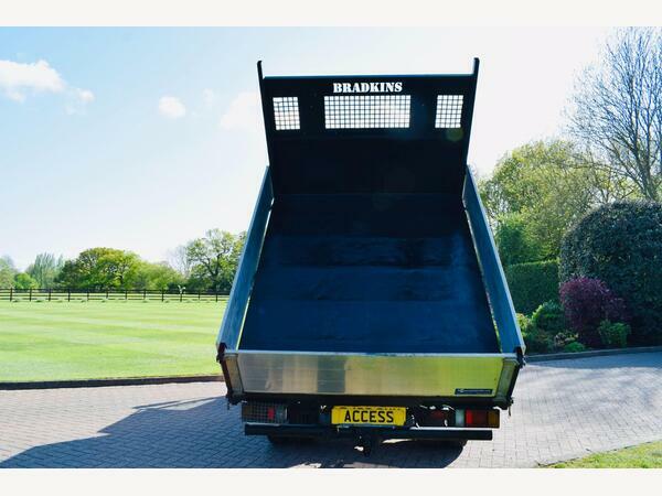 Isuzu Chassis Cab 1.9D N35 Green Rwd Swb Euro 6 Trw PJ23GVX Green #3