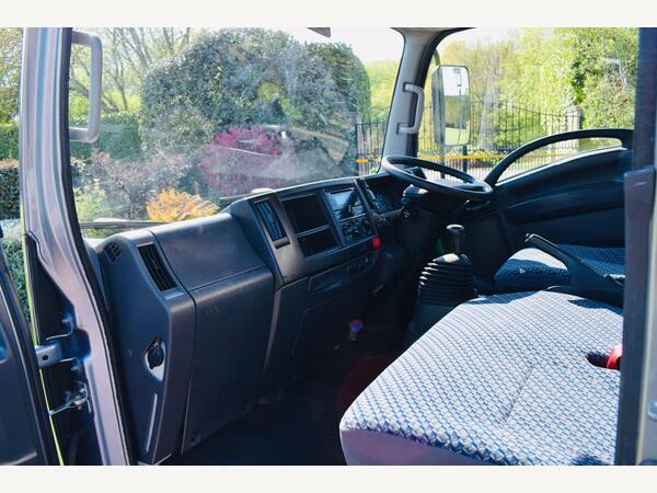 Isuzu Chassis Cab 1.9D N35 Green Rwd Swb Euro 6 Trw PJ23GVX Green #2