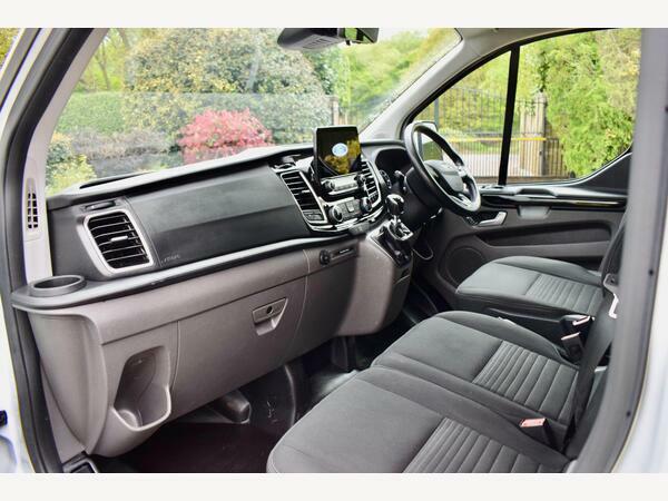 Ford Transit Custom Panel Van 2.0 300 Ecoblue Limited L2 H1 Euro 6 S EU73XDA White #4