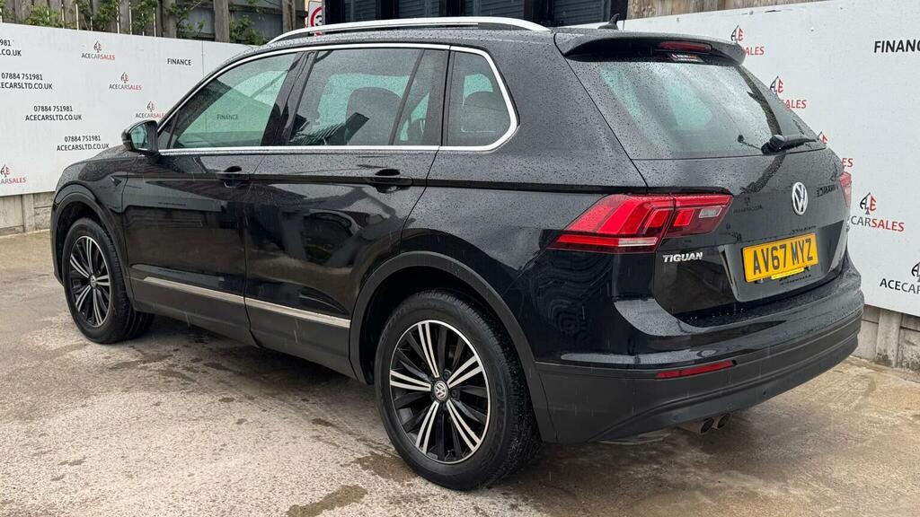 Volkswagen Tiguan Suv 2.0 Tdi Se Navigation Dsg 4Motion Euro 6 Ss AV67MYZ Black #6
