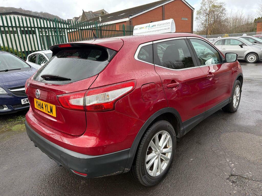Nissan Qashqai 1.2 Dig-t Acenta Premium 2Wd Euro 5 S S YH14YLM Red #4