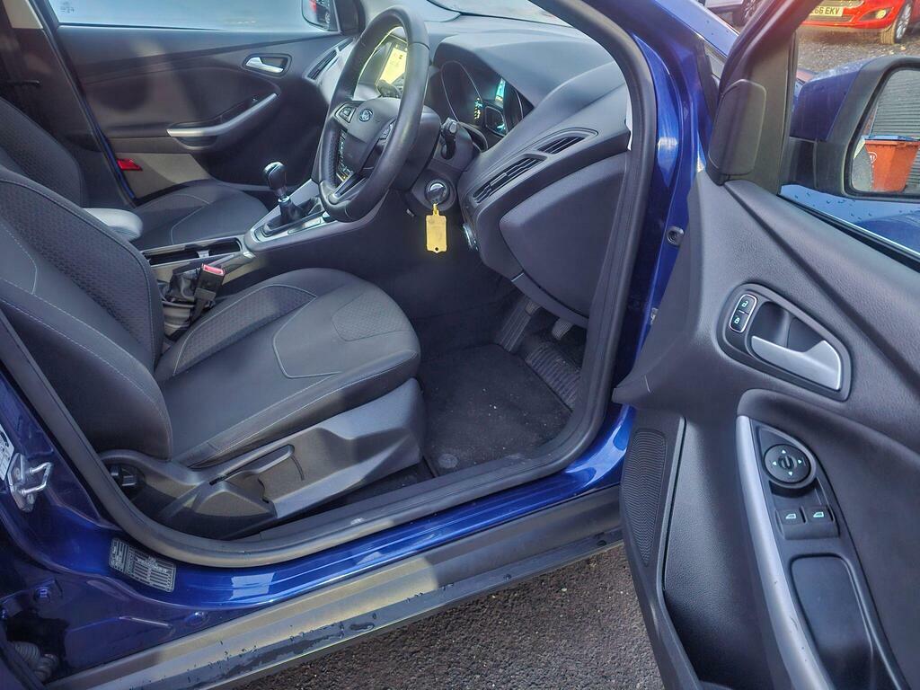 Ford Focus 1.0T Ecoboost Zetec Edition Euro 6 S S SA67HDY Blue #5