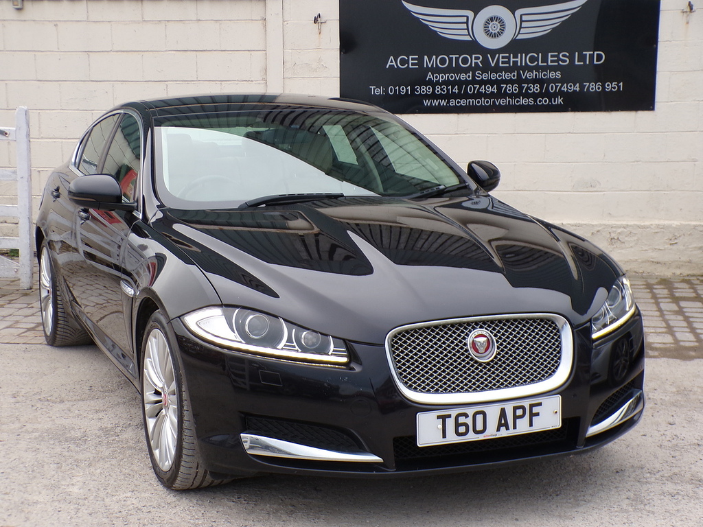 Jaguar XF D Portfolio T60APF Black #2