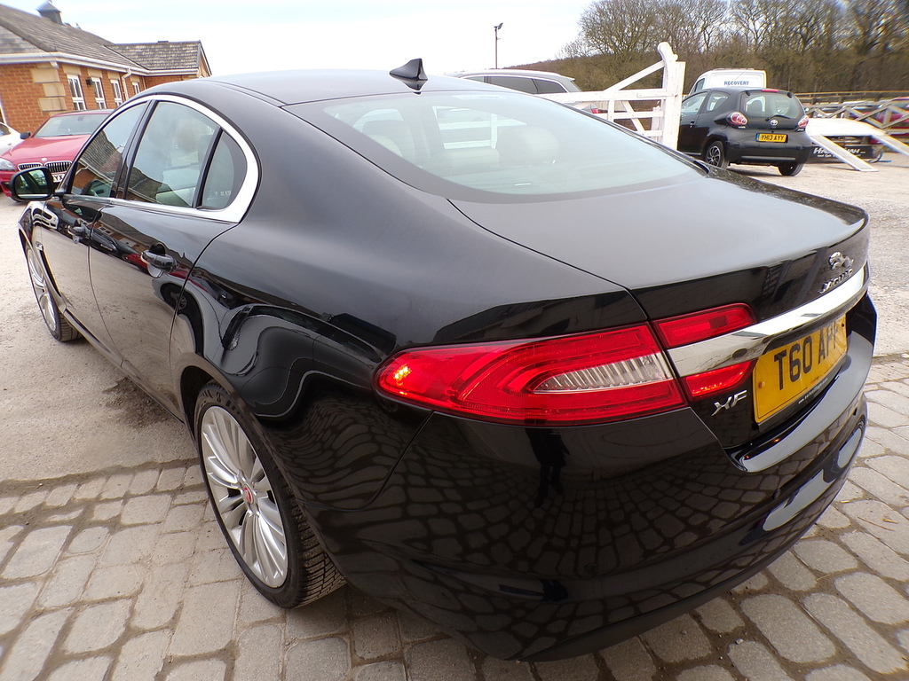 Jaguar XF D Portfolio T60APF Black #6