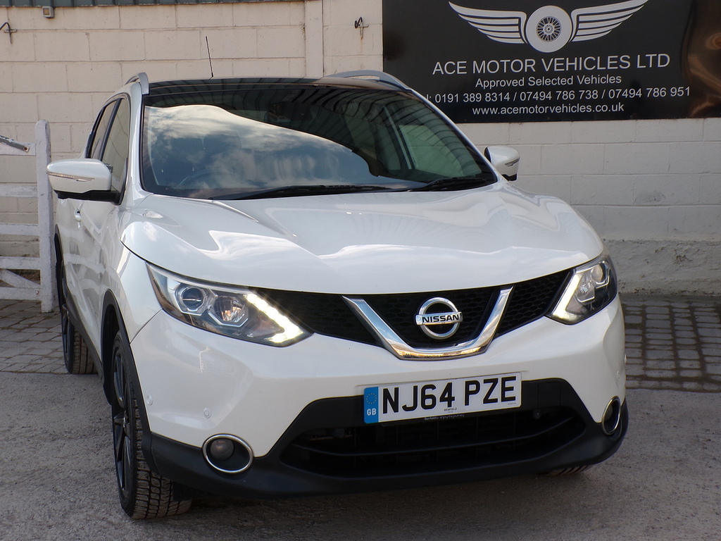 Nissan Qashqai Dci Tekna NJ64PZE White #2