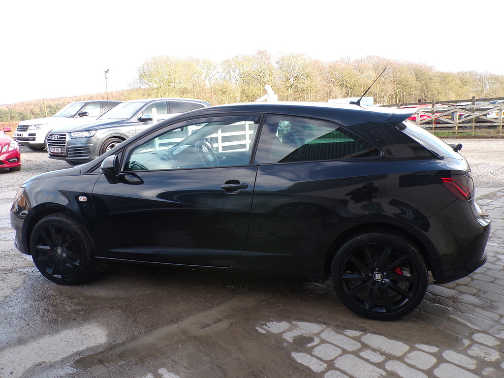 Seat Ibiza Tsi Fr Black SA15DVY Black #4