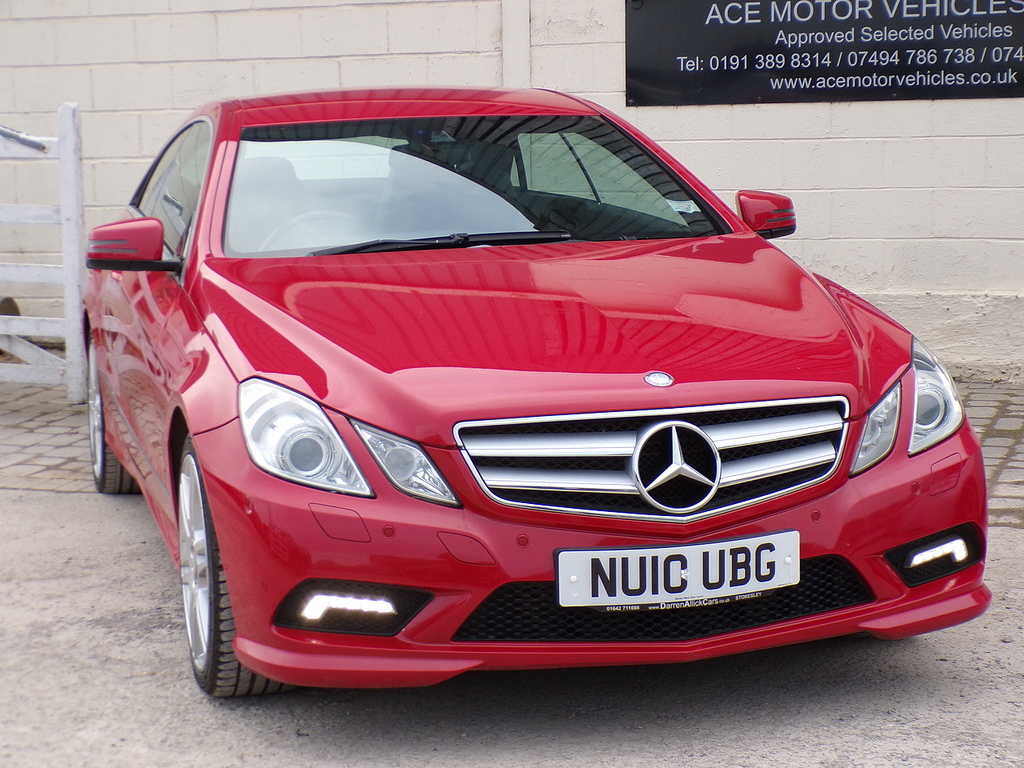 Mercedes-Benz E Class E350 Cdi V6 Blueefficiency Sport NU10UBG Red #3