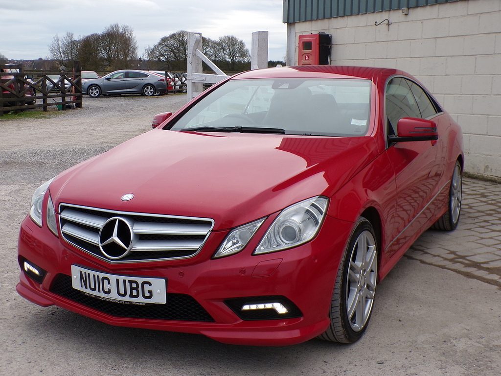 Mercedes-Benz E Class E350 Cdi V6 Blueefficiency Sport NU10UBG Red #5