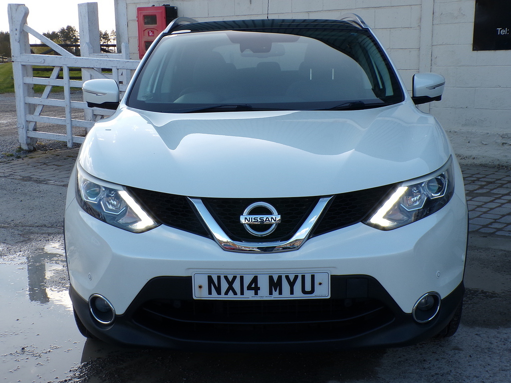 Nissan Qashqai Dci Tekna NX14MYU White #3