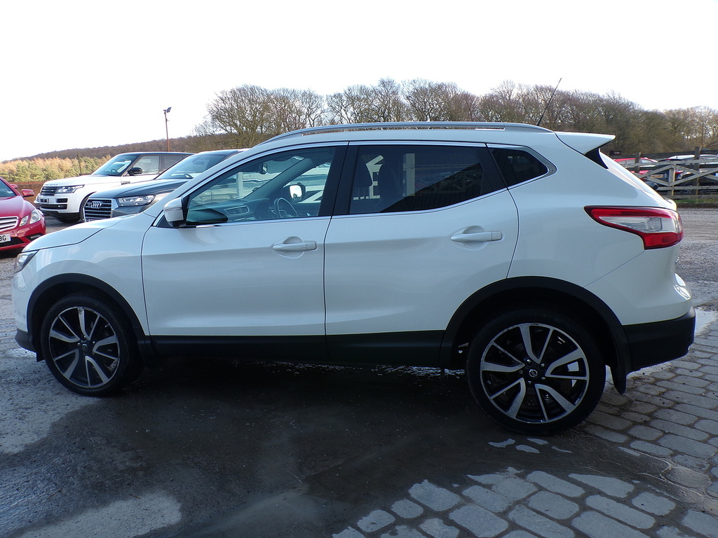 Nissan Qashqai Dci Tekna NX14MYU White #5