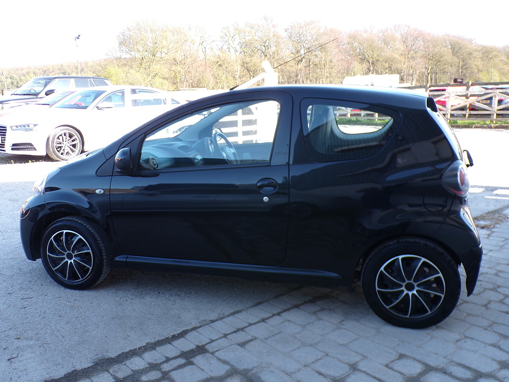 Toyota Aygo Vvt-i Ice YH13AYY Black #4