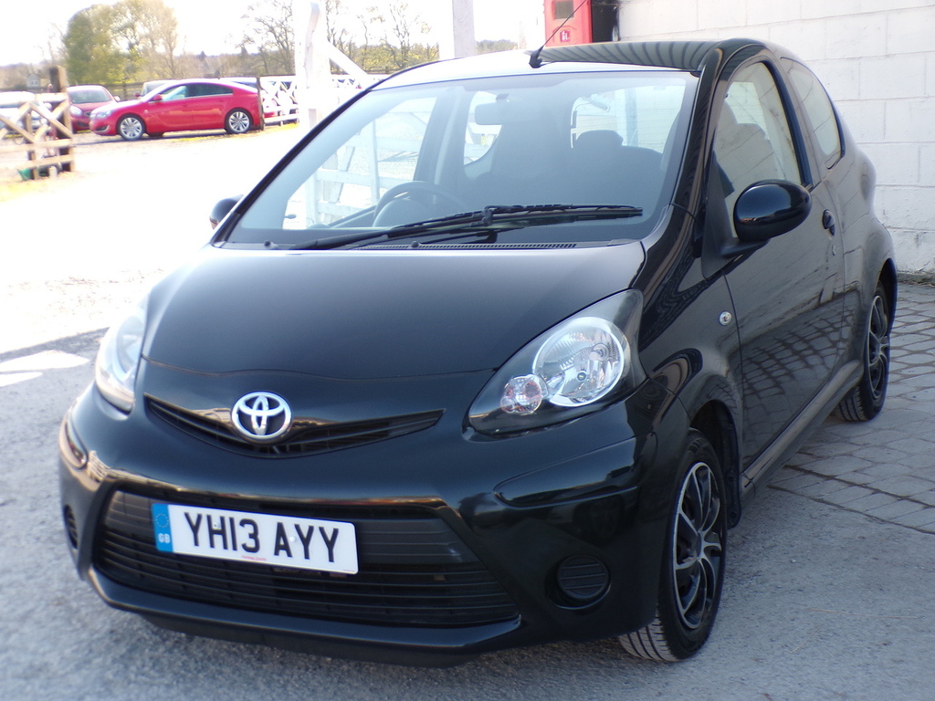 Toyota Aygo Vvt-i Ice YH13AYY Black #3