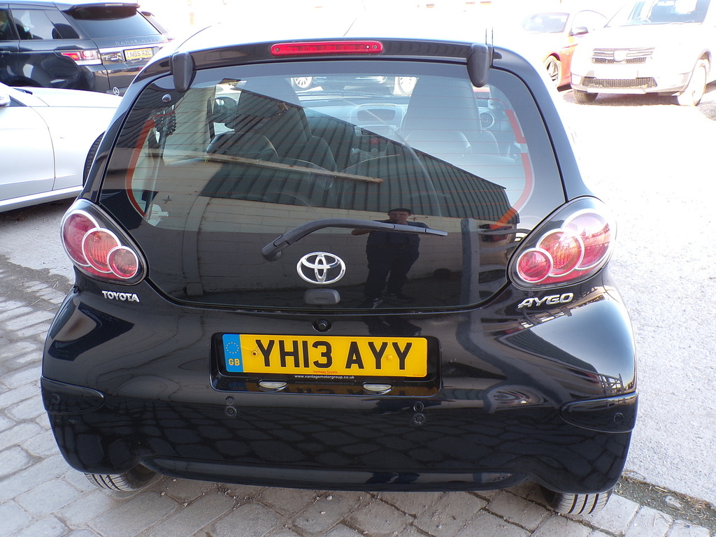 Toyota Aygo Vvt-i Ice YH13AYY Black #6