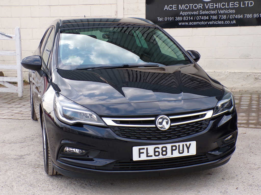 Vauxhall Astra Cdti Ecotec Blueinjection Design FL68PUY Blue #2