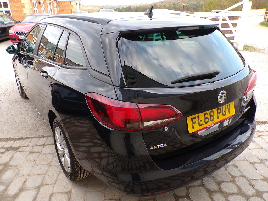 Vauxhall Astra Cdti Ecotec Blueinjection Design FL68PUY Blue #6