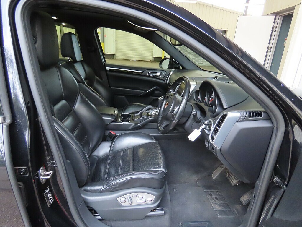 Porsche Cayenne Td V6 BU13FYV Black #6